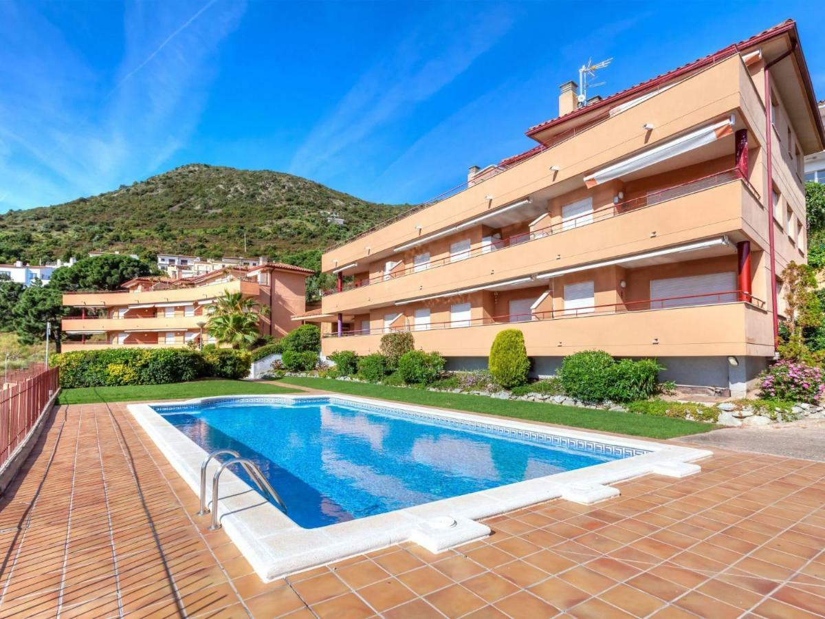 Apartment Fane By Interhome Llanca Bagian luar foto